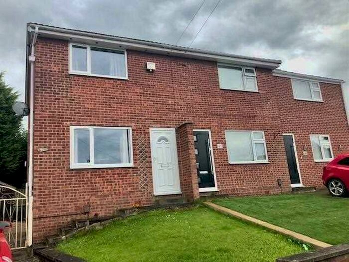 2 Bedroom House To Rent In Peterdale Road, S43