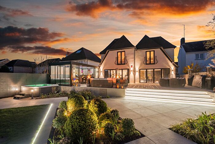 5 Bedroom Detached House To Rent In Cassiobury Drive, Cassiobury, Watford, Hertfordshire, WD17