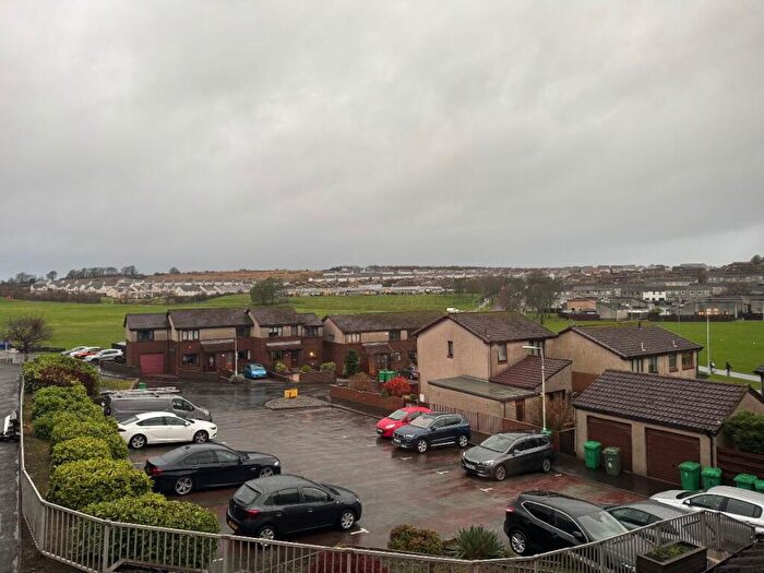 2 Bedroom End Of Terrace House To Rent In Tulloch Court, Cowdenbeath, KY4