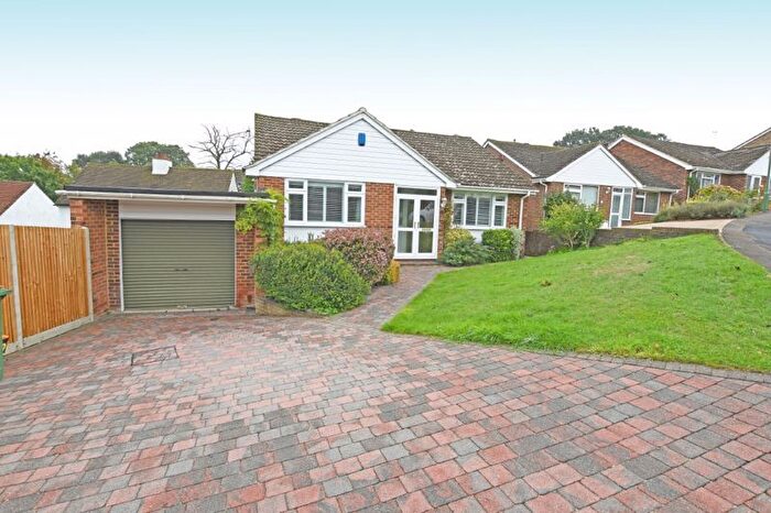 2 Bedroom Bungalow For Sale In Becksbourne Close, Maidstone, ME14