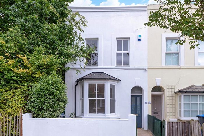 3 Bedroom End Of Terrace House For Sale In Richmond Park Road, Kingston Upon Thames, KT2