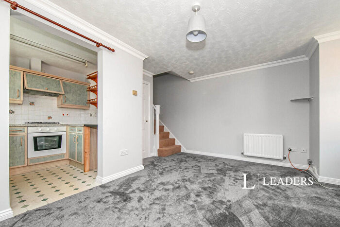 1 Bedroom End Of Terrace House To Rent In Derwent Road, Highwoods, CO4