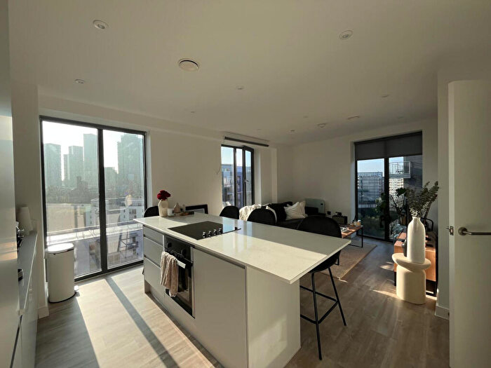 2 Bedroom Apartment To Rent In Derwent Street, Salford, M5