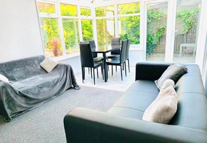 5 Bedroom Semi-Detached House To Rent In Earlham Green Lane, Norwich, NR5