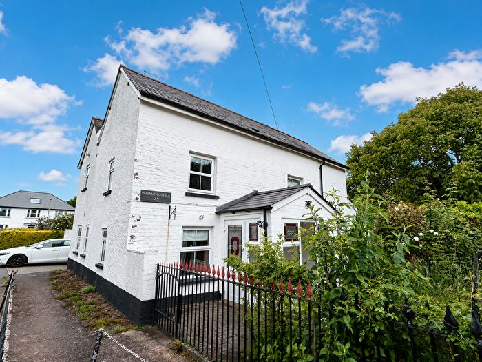 3 Bedroom Detached House To Rent In White Street, Topsham, EX3