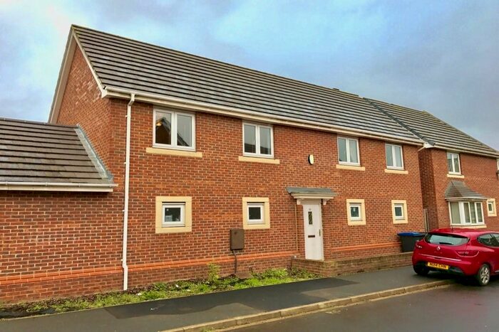 2 Bedroom Flat To Rent In Maddren Way, Middlesbrough, Cleveland, TS5