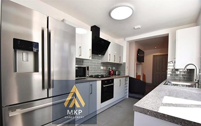 5 Bedroom End Of Terrace House To Rent In Derry Avenue, Mutley, Plymouth, PL4