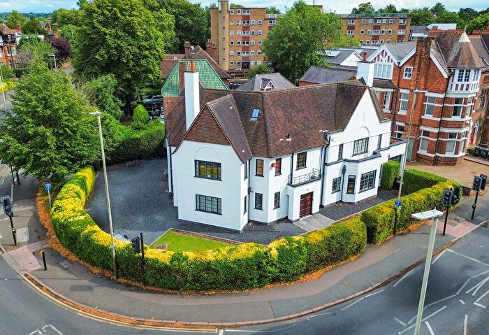 7 Bedroom Detached House For Sale In Victoria Park Road, Clarendon Park, Leicester, LE2