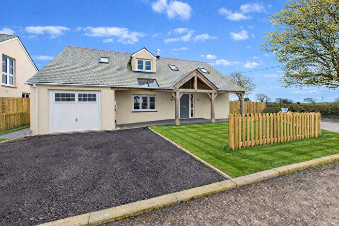 5 Bedroom Detached House For Sale In Honnacotts Meadow, Bradworthy, EX22