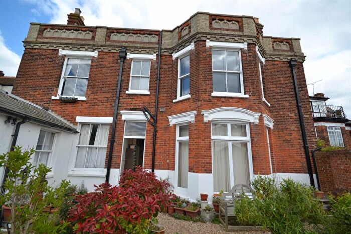 2 Bedroom Apartment To Rent In High Street, Burnham-on-Crouch, CM0