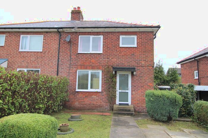 3 Bedroom Semi-Detached House To Rent In Strand Walk, Holywell, CH8