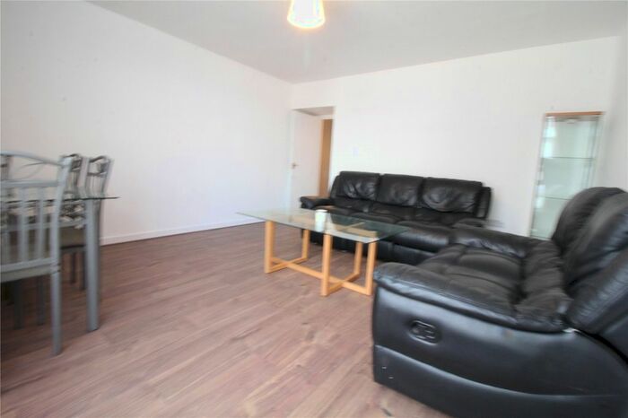 2 Bedroom Flat To Rent In Churchill Place, Harrow, Middlesex, HA1