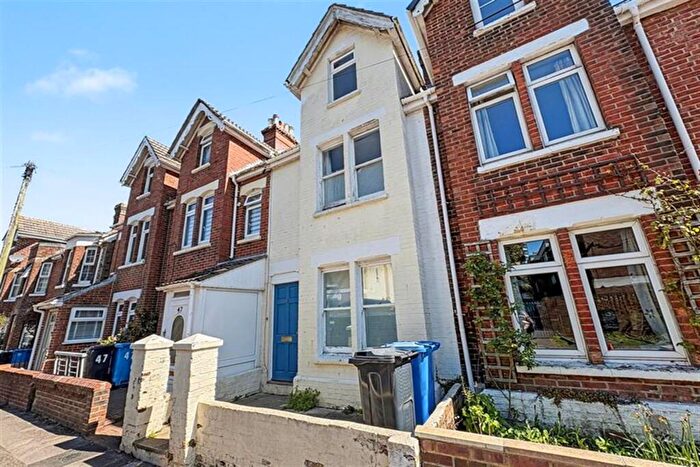 3 Bedroom Terraced House To Rent In Poole, BH15