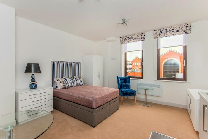 Apartment To Rent In The Chambers, East Street, Reading, RG1