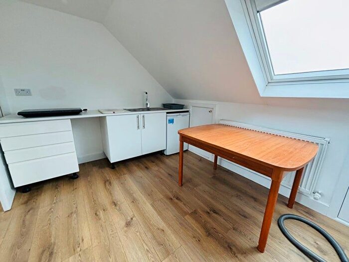 Studio To Rent In Carlyon Road, Alperton Wembley, HA0