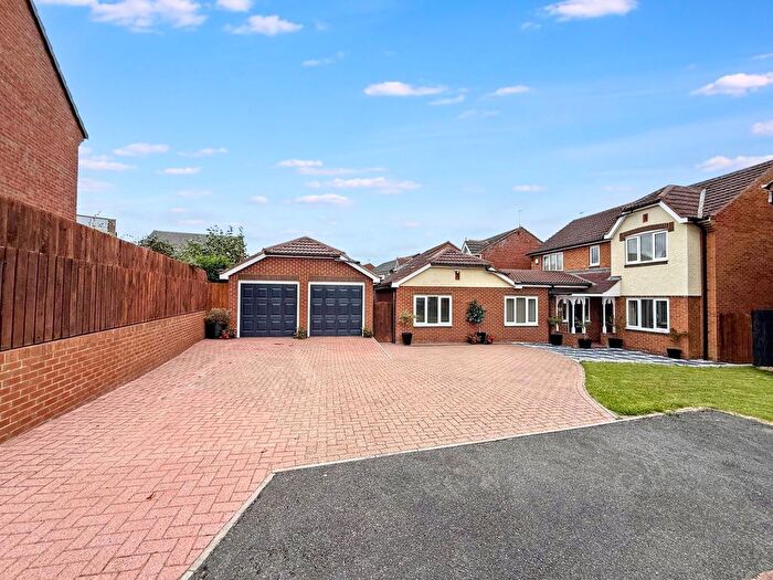 5 Bedroom Detached House For Sale In Siskin Close, Hartlepool, TS26