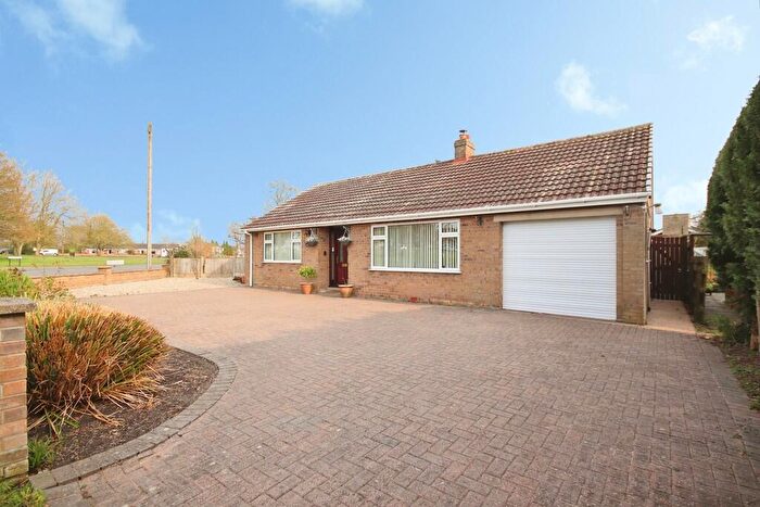 2 Bedroom Detached Bungalow For Sale In High Street, Fiskerton, LN3