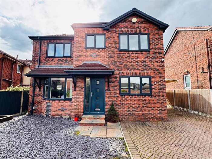 4 Bedroom Detached House For Sale In Westways Rise, Wrenthorpe, Wakefield, WF2