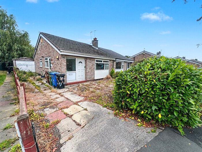 2 Bedroom Bungalow For Sale In Fountains Road, Cheadle Hulme, Cheadle, Greater Manchester, SK8