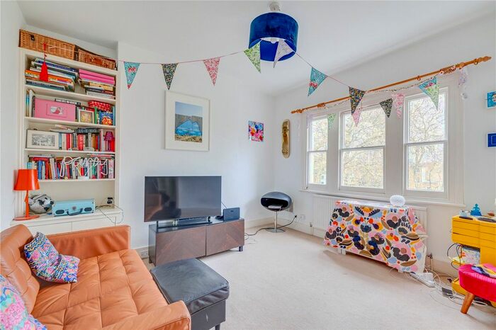 2 Bedroom Flat To Rent In Crondace Road, London, SW6