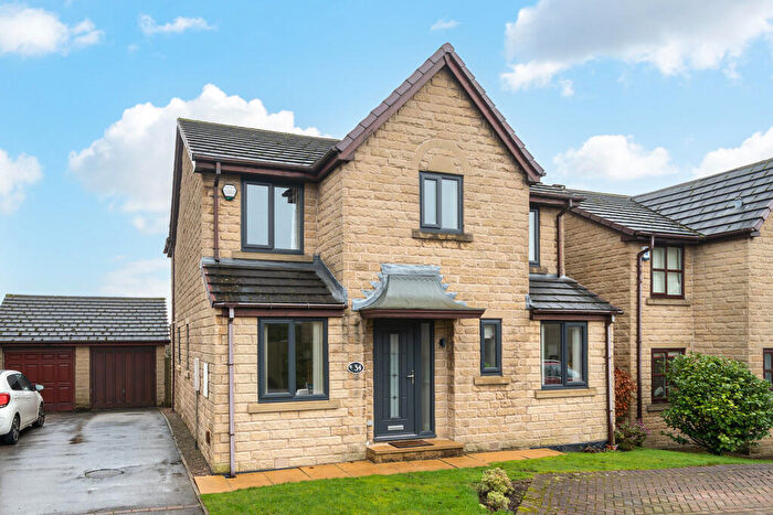 4 Bedroom Detached House For Sale In Soureby Cross Way, East Bierley, Bradford, BD4