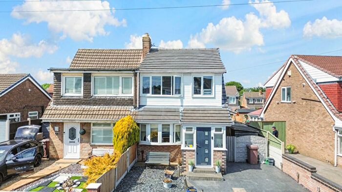 3 Bedroom Semi-detached House For Sale In Bideford Avenue, Sutton Leach, WA9