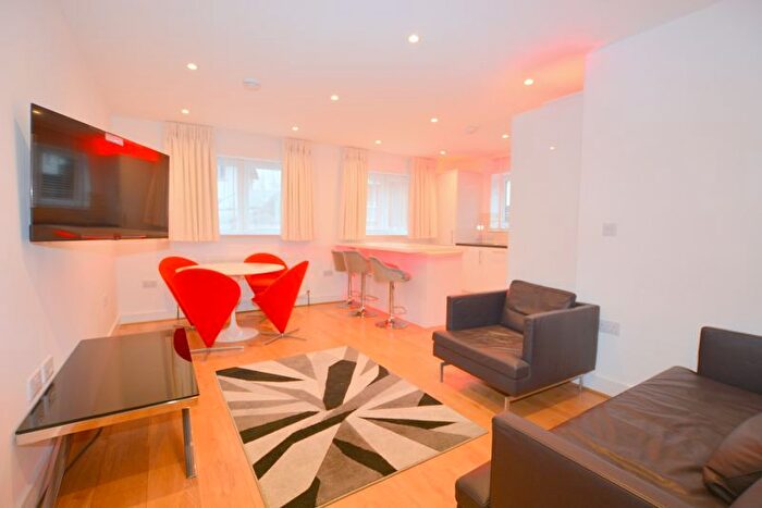 1 Bedroom Flat For Sale In Leeway Close, Hatch End, Pinner, HA5
