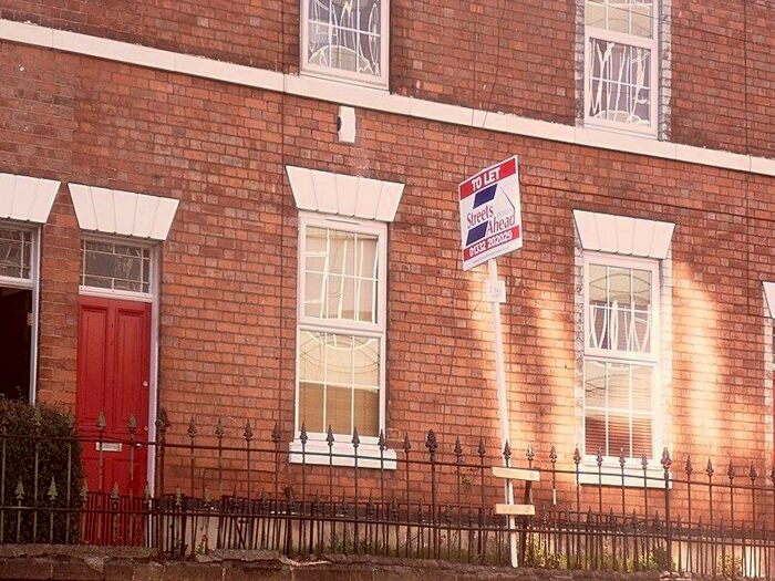 1 Bedroom Flat To Rent In Macklin Street, Derby, DE1