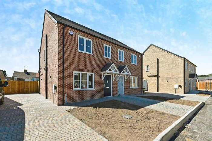 3 Bedroom Semi Detached House For Sale In Sutton Road, Leverington, Wisbech, PE13
