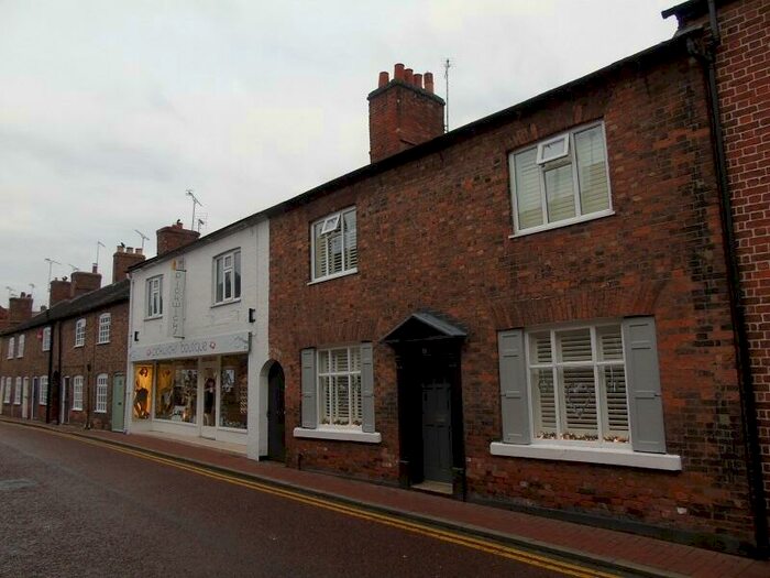 2 Bedroom Flat To Rent In Nantwich, Cheshire, CW5