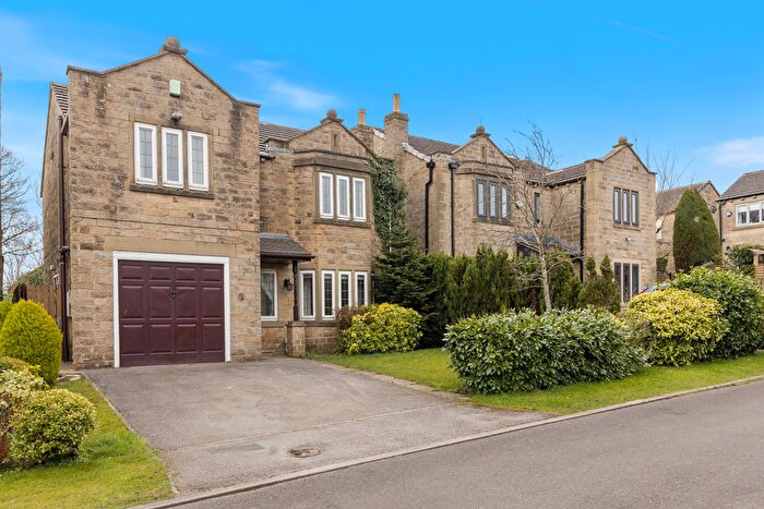 4 Bedroom Detached House To Rent In Manor Grange, Shepley, Huddersfield, HD8