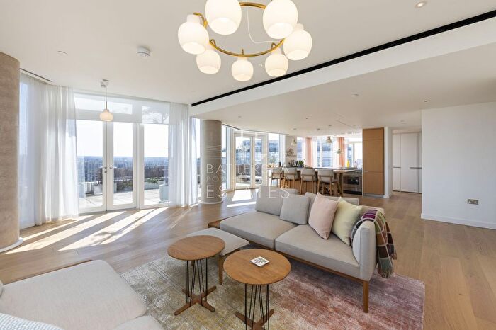 3 Bedroom Flat To Rent In L-, Prospect Way, Battersea, SW11