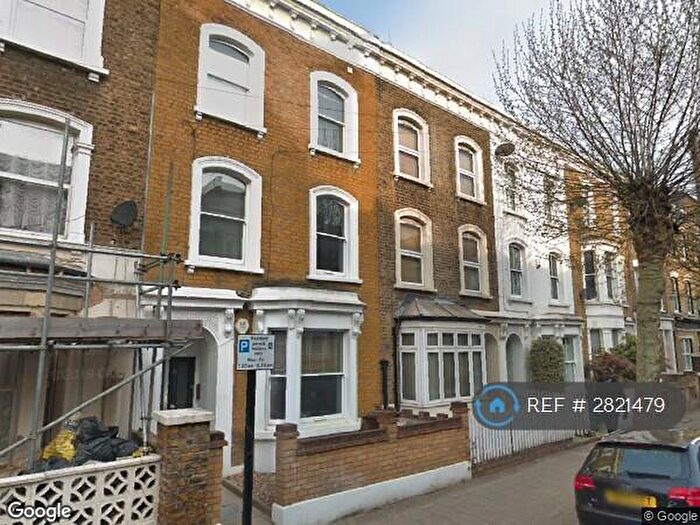 3 Bedroom Flat To Rent In Elderfield Road, London, E5