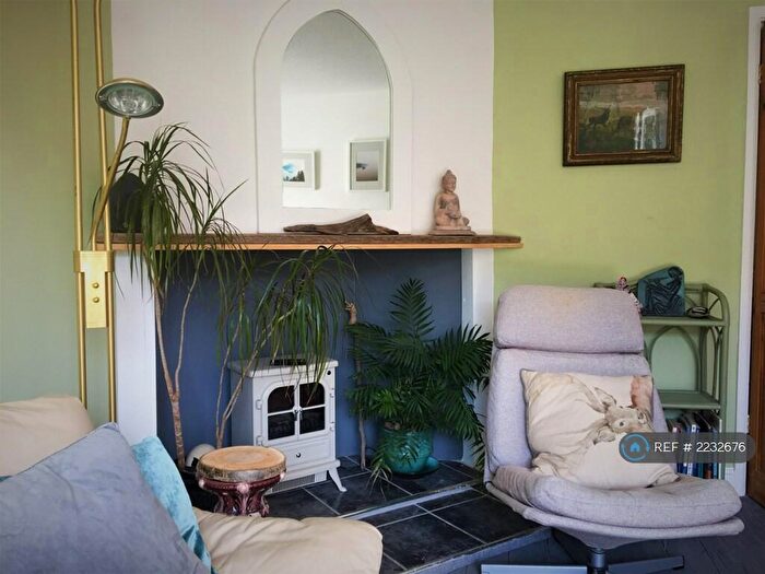 3 Bedroom Semi-Detached House To Rent In The Woodlands, Monmouth, NP25