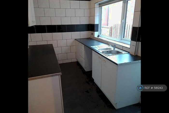 2 Bedroom Terraced House To Rent In Suez Street, Nottingham, NG7