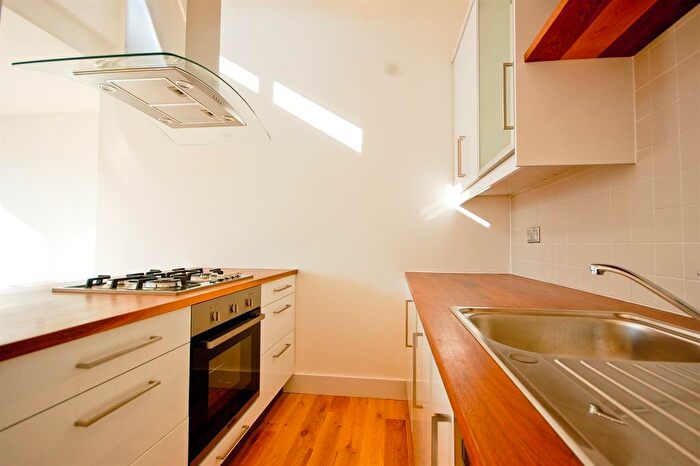1 Bedroom Flat To Rent In Thrawl Street, Spitalfields, E1