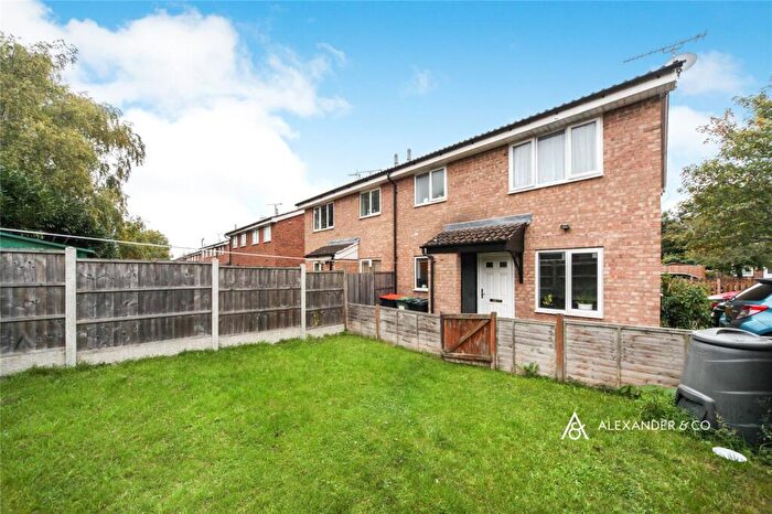 1 Bedroom House To Rent In Milton Way, Houghton Regis, Bedfordshire, LU5