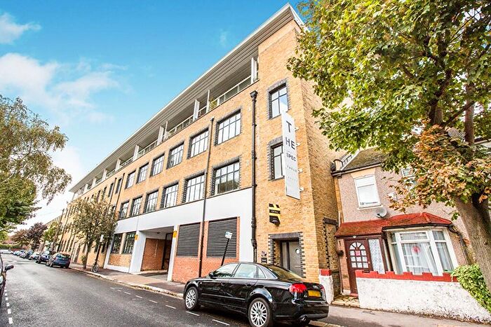 1 Bedroom Apartment To Rent In Jedburgh Road, London, E13