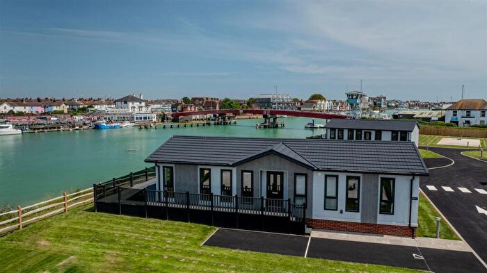 Park Home For Sale In Littlehampton Marina, Ferry Road, Littlehampton, BN17