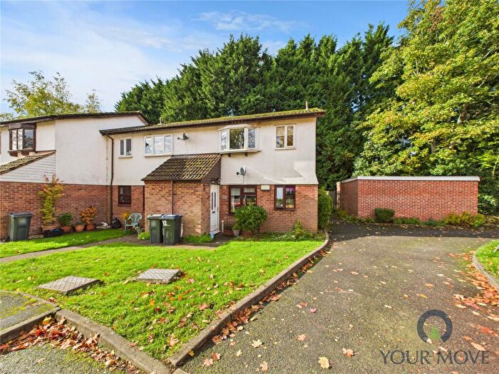 1 Bedroom Maisonette For Sale In Burnham Meadow, Birmingham, West Midlands, B28