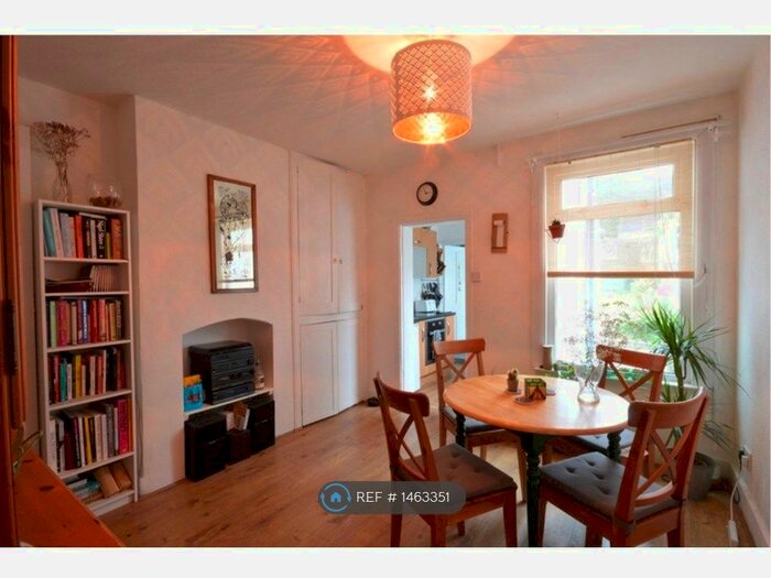 3 Bedroom Terraced House To Rent In Battle Road, Erith, DA8