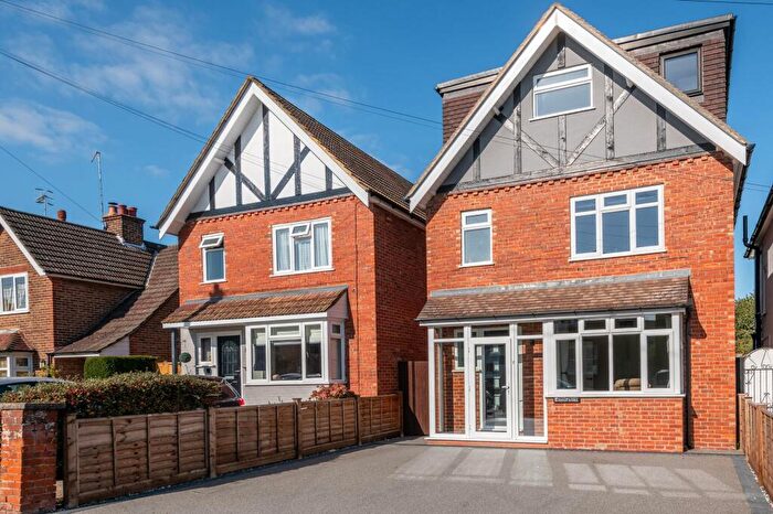 4 Bedroom Detached House For Sale In Bourne Road, Merstham, RH1