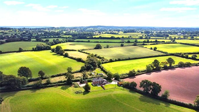 3 Bedroom Semi-Detached House For Sale In . Acres Clyst Hydon, Cullompton, Devon, EX15