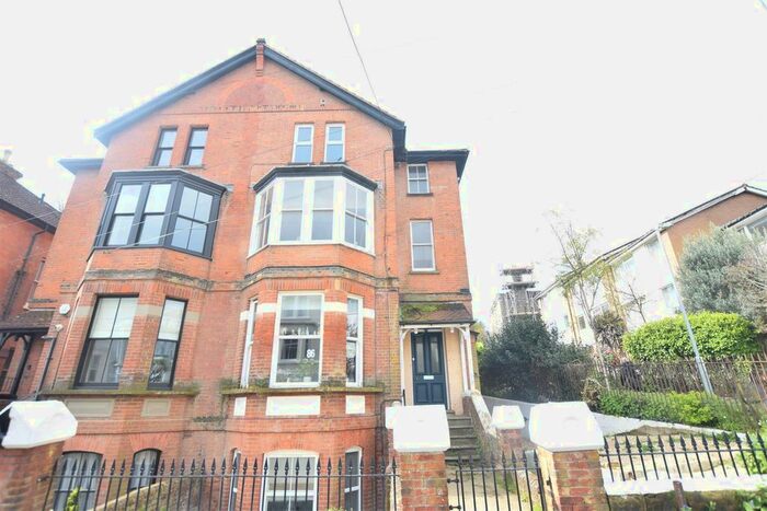 2 Bedroom Flat To Rent In Kenilworth Road, St. Leonards-On-Sea, TN38