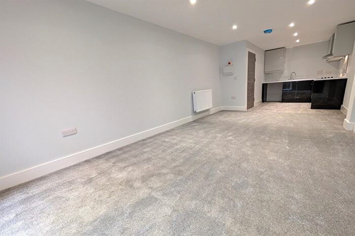 1 Bedroom Flat To Rent In Thomas House, SO14