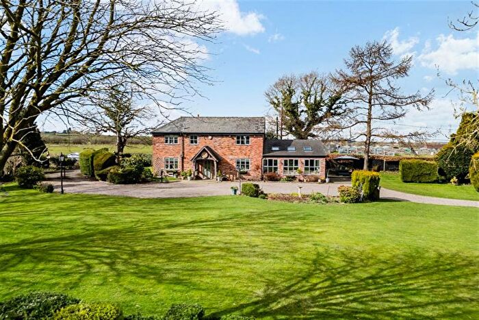 4 Bedroom Detached House For Sale In Reddy Lane, Millington, Altrincham, WA14