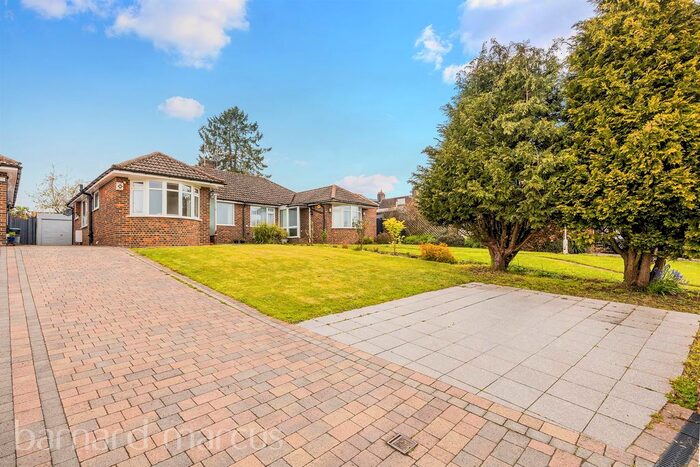 2 Bedroom Semi-Detached Bungalow For Sale In Dewlands, Godstone, RH9