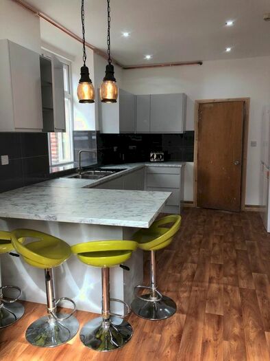 8 Bedroom Terraced House To Rent In Granville Road, Fallowfield, Manchester, M14