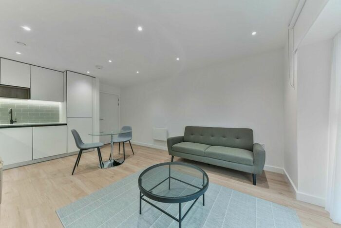 1 Bedroom Flat To Rent In Finlay House, Beaufort Park, London, NW9