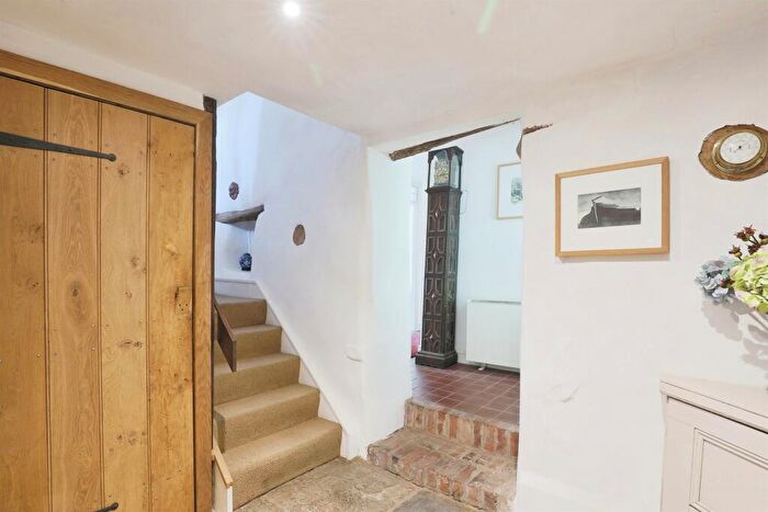 4 Bedroom Detached House For Sale In The Green, Ashorne, Warwick, CV35